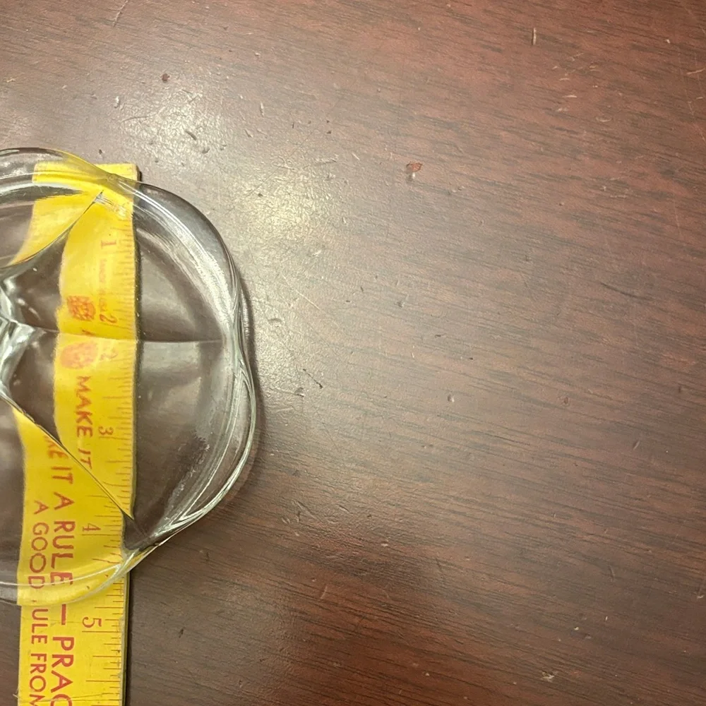 Elegant Crystal Candy Dish with Lid - Picture 7 of 9